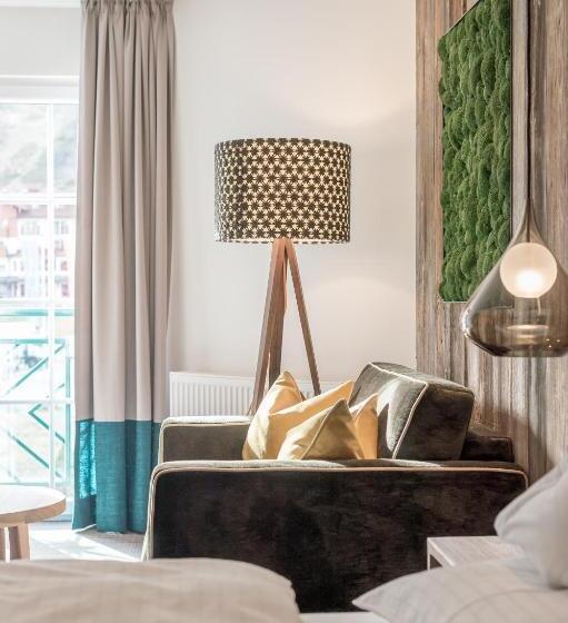 민박 Superior Hotel Edelweiss