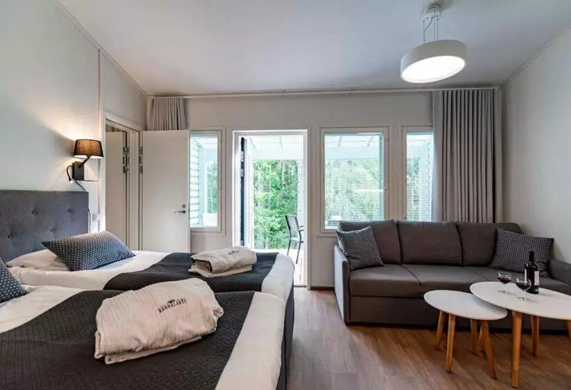 簡易ホテル Spa Hotel Rauhalahti