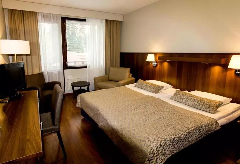 簡易ホテル Spa Hotel Rauhalahti
