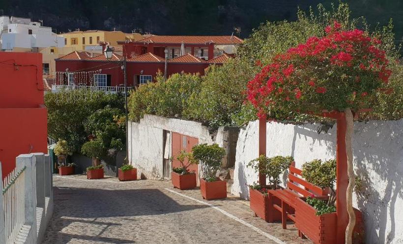 فندق Apartamentos Escuela