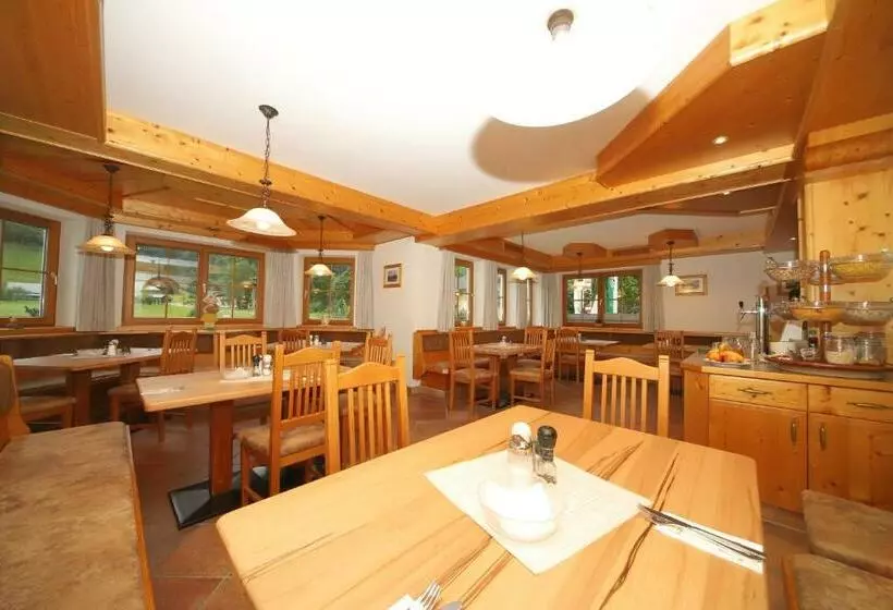 Otel Cafe' Hermann