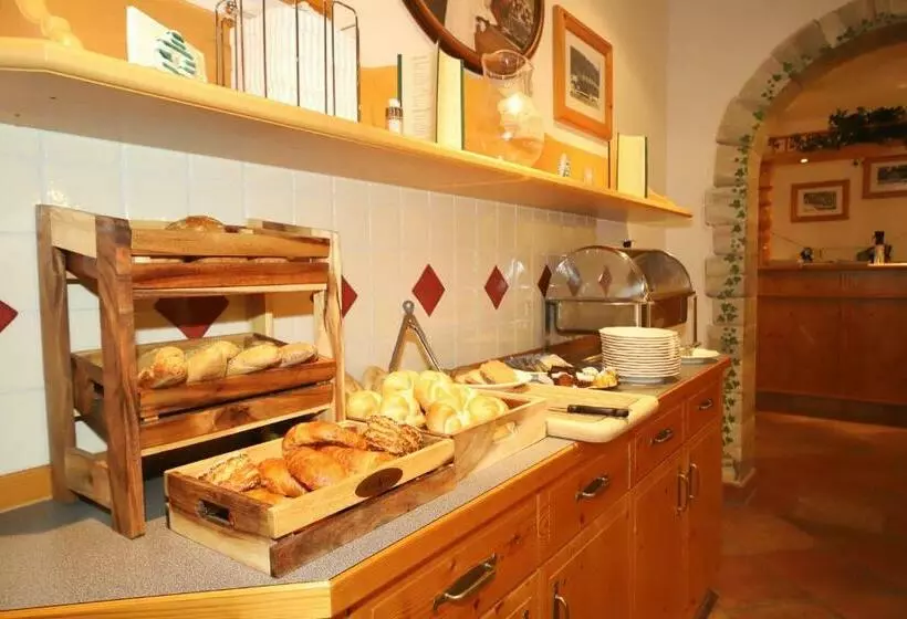 Otel Cafe' Hermann