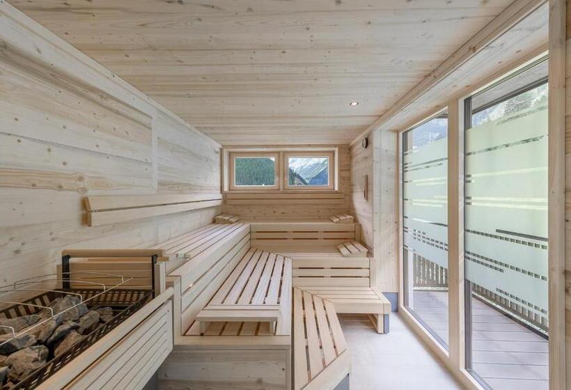 ホテル Rechenau Living & Relax