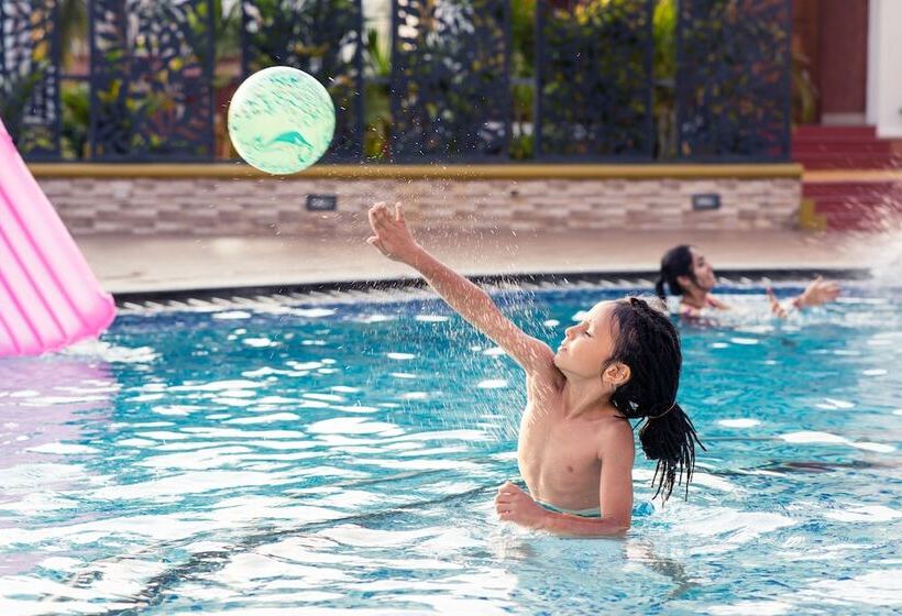 בית מלון כפרי The Grand Leoney Resort