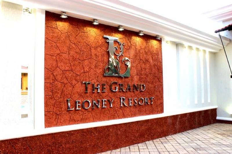 בית מלון כפרי The Grand Leoney Resort