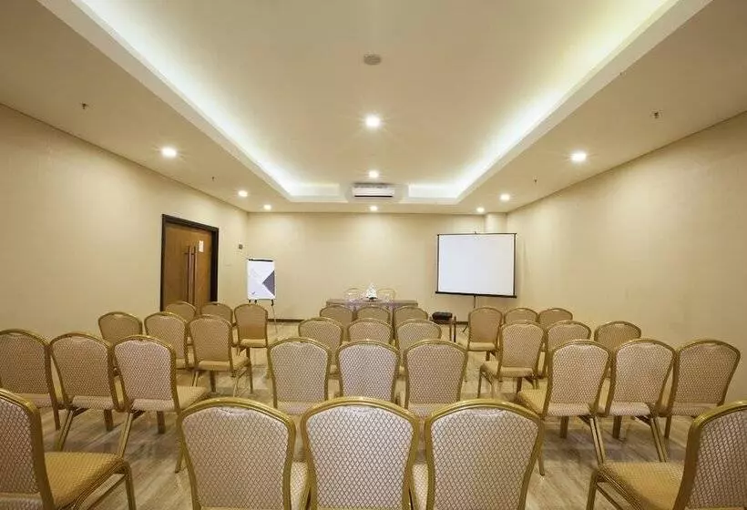 Verse Hotel Cirebon