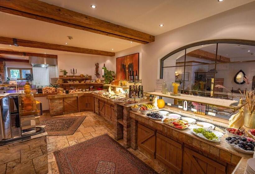 هتل Woferlgut Wellness & Sport