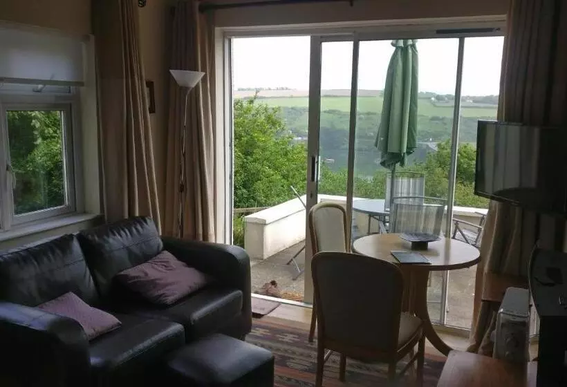 Rocklands House Bed And Breakfast
