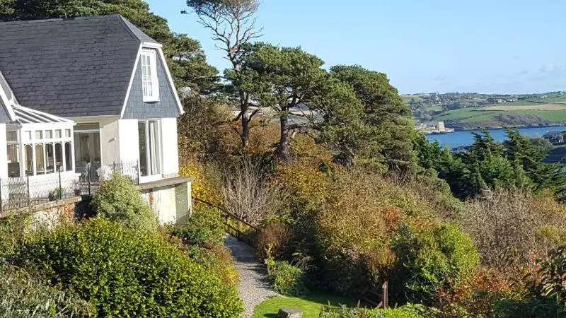 Rocklands House Bed And Breakfast