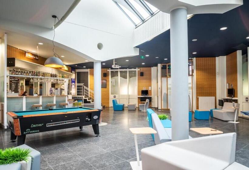 فندق صغير Auberge De Jeunesse De Mons