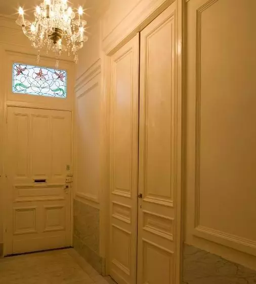 Antwerp B&b