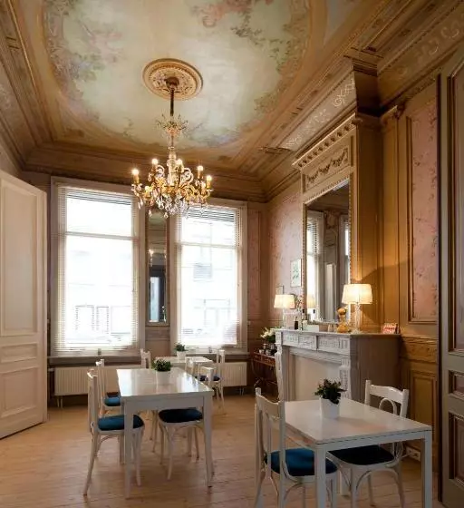 Antwerp B&b