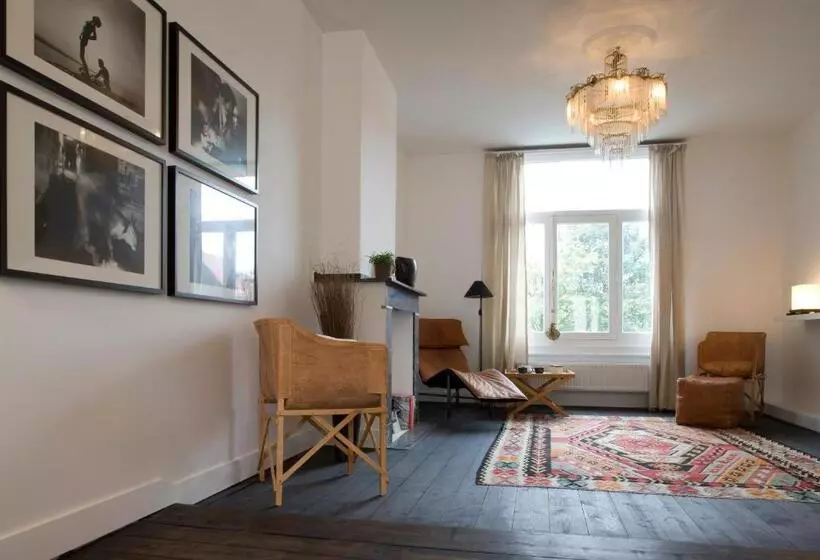Antwerp B&b