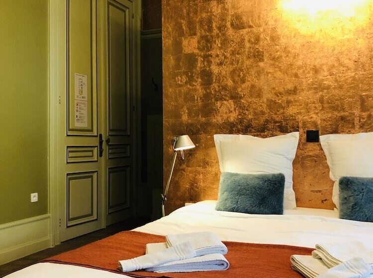 تختخواب و صبحانه The Museum   Au Lit, Jérôme!