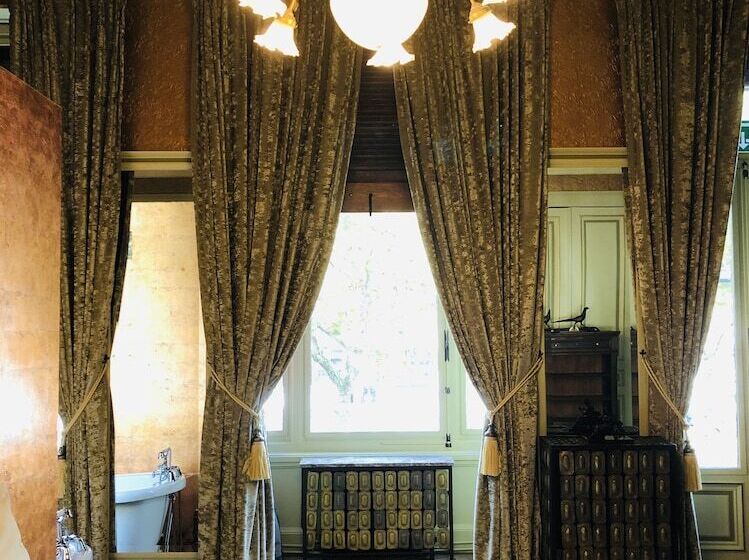 تختخواب و صبحانه The Museum   Au Lit, Jérôme!