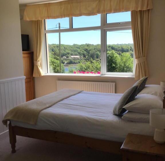 ベッドアンドブレックファースト Aran Lodge