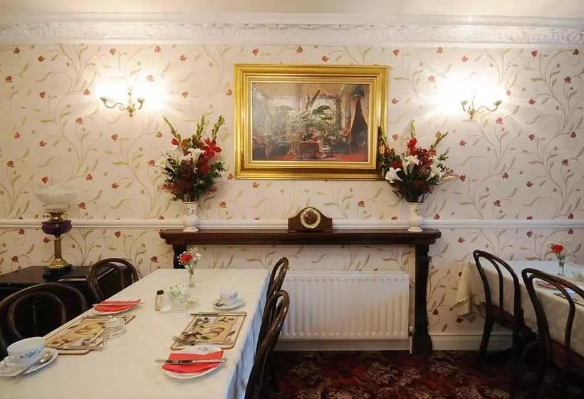 Meadowside B&b
