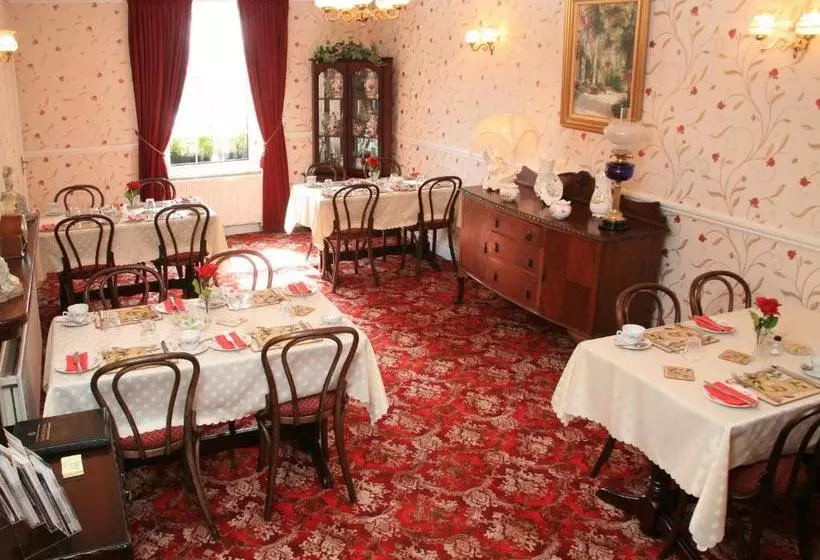 Meadowside B&b