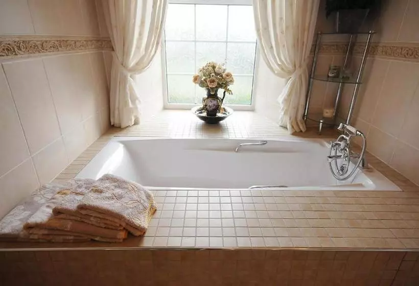 Meadowside B&b