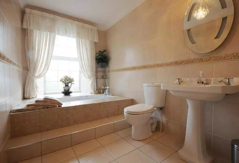 Meadowside B&b