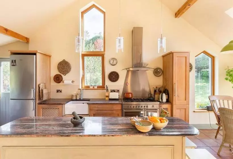 Kenmare Eco Lodge