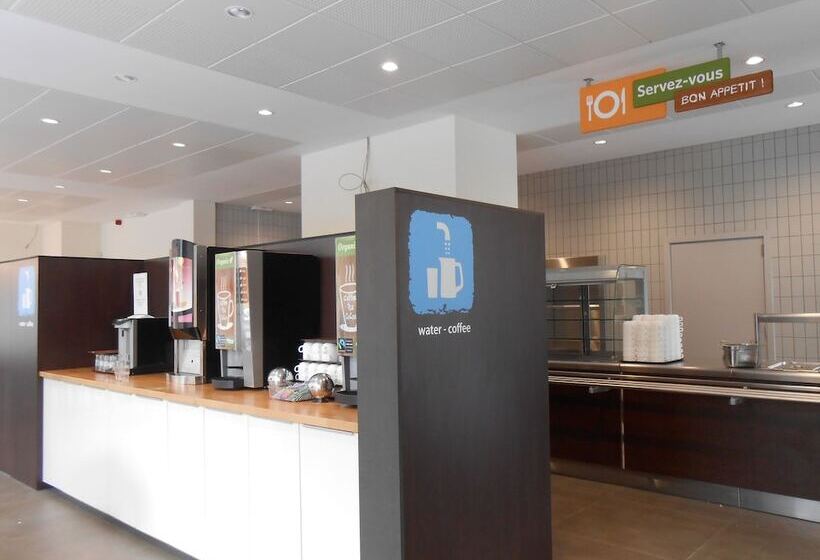 Generation Europe Youth Hostel