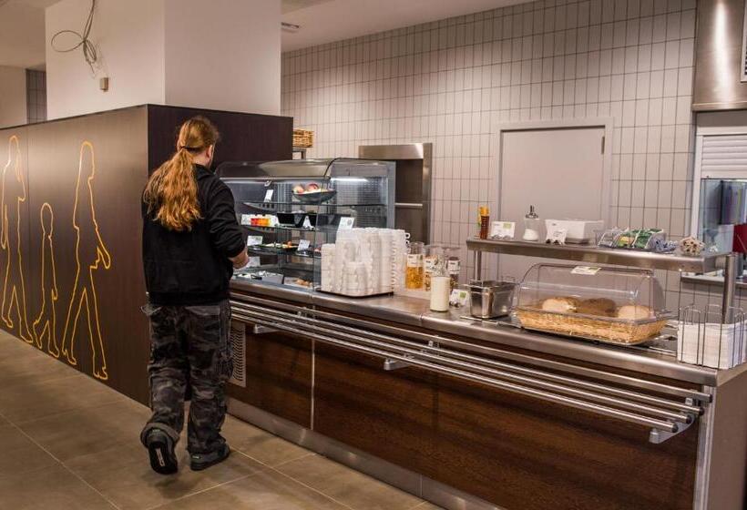 Generation Europe Youth Hostel