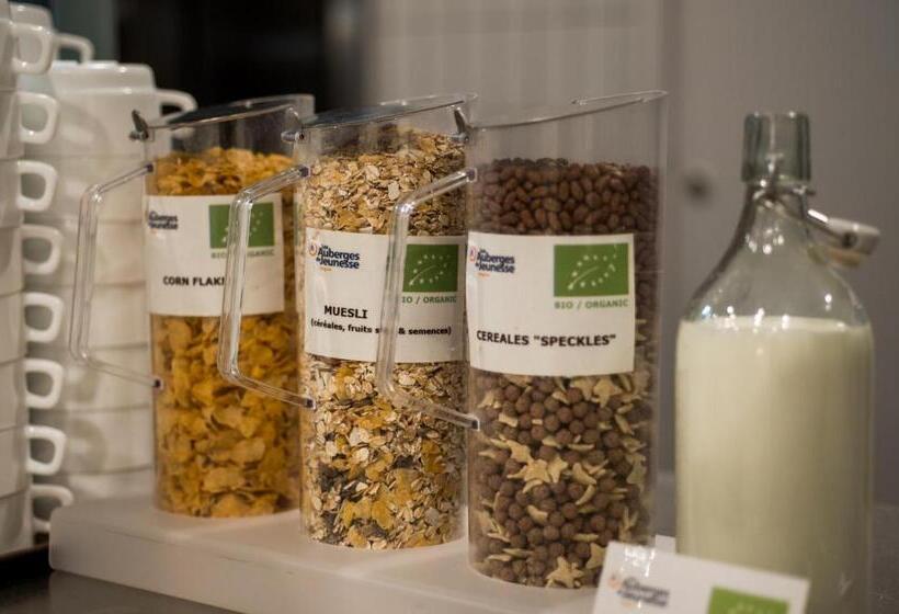 Generation Europe Youth Hostel