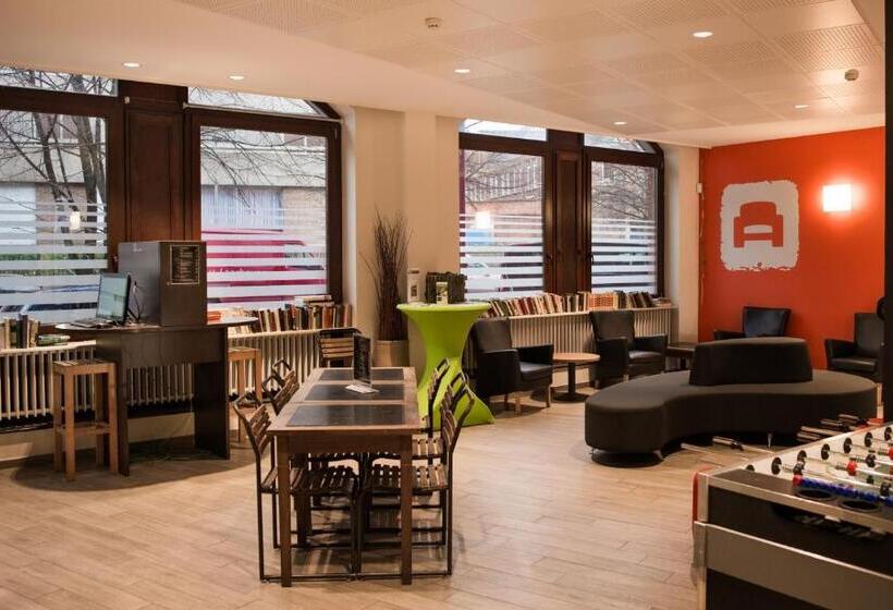 Generation Europe Youth Hostel