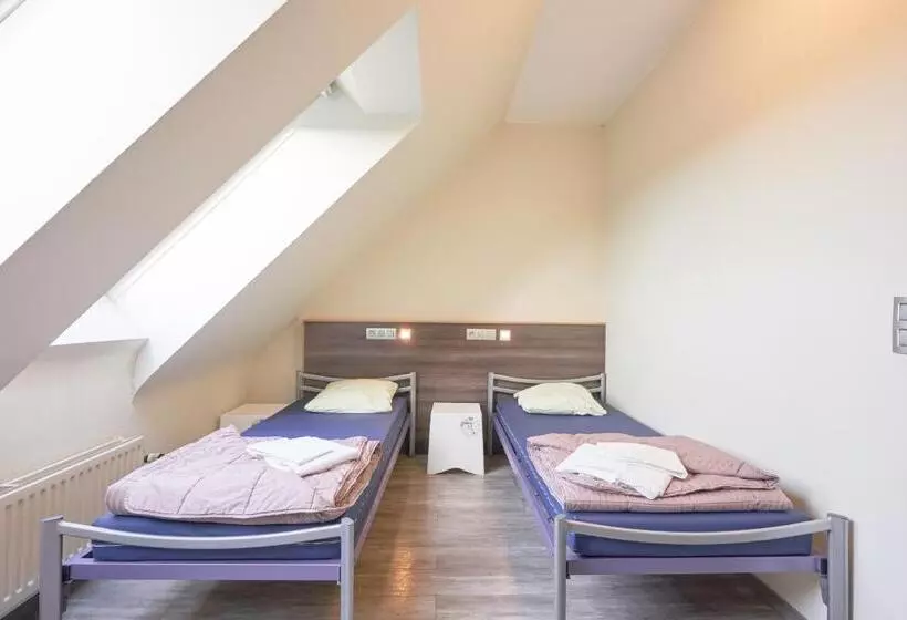Generation Europe Youth Hostel