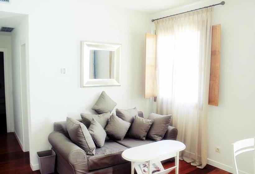 هتل Casa Urbana Rooms