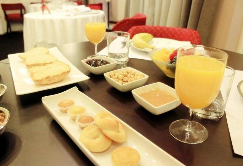 هتل Casa Urbana Rooms