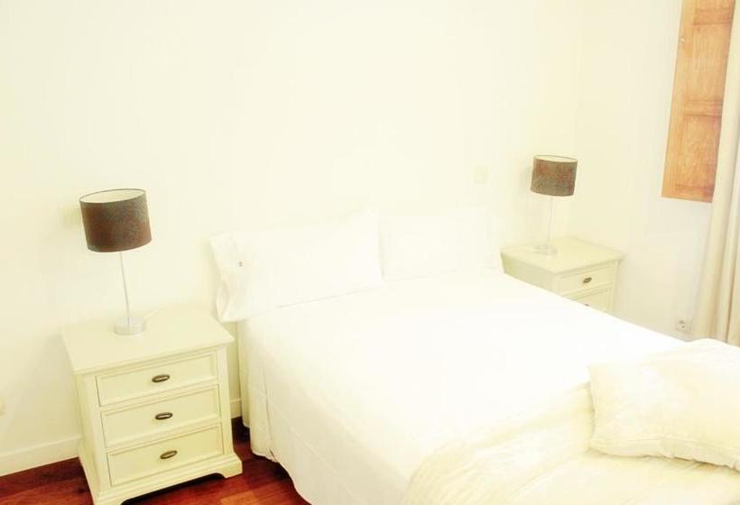 هتل Casa Urbana Rooms