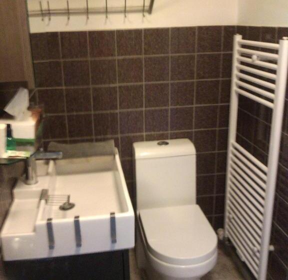 בית מלון כפרי Golden Dragon