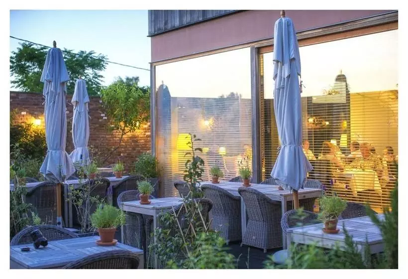 Hotel Restaurant Vous Lé Vous