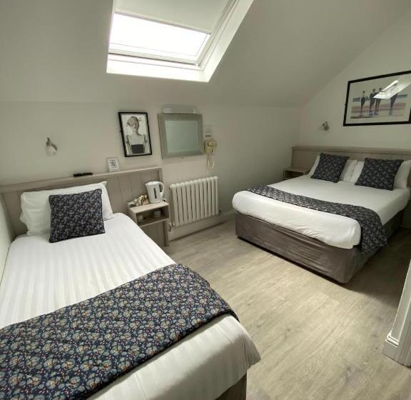 호텔 The Town House