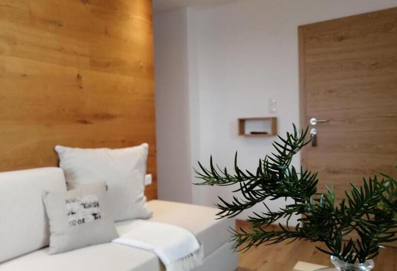 Huber   Das Tiroler B&b