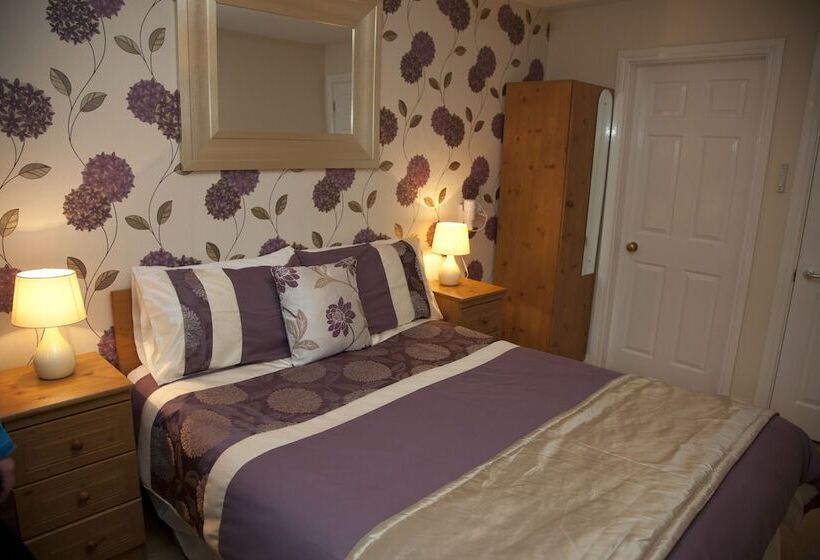 Arch House B&b & Apartments