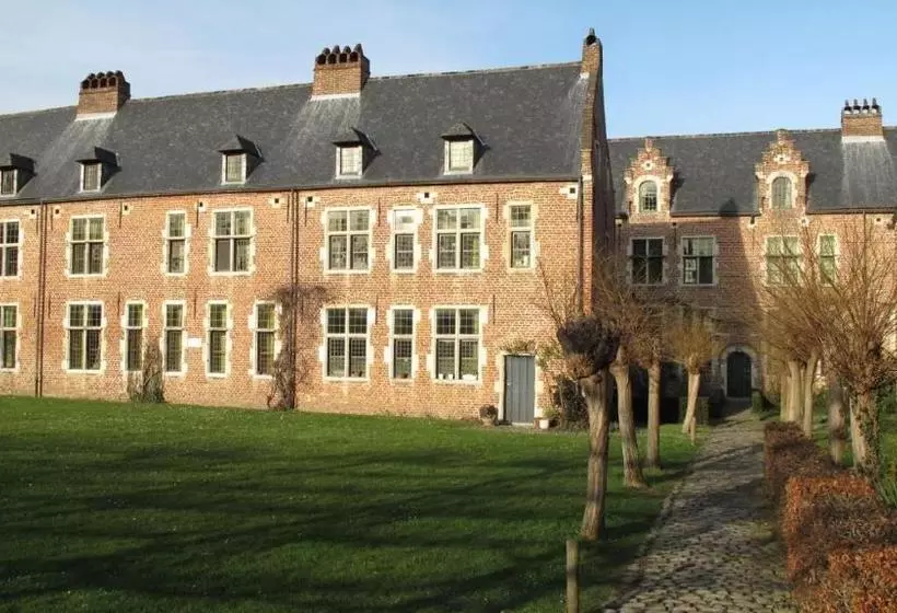 تختخواب و صبحانه Guesthouse Begijnhof