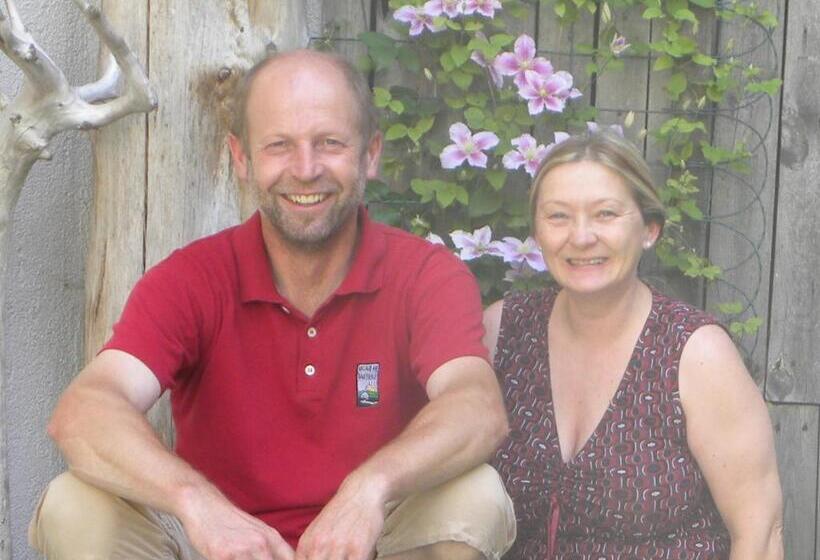 مبيت وإفطار Ferienhof Stanzl