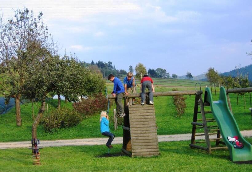 مبيت وإفطار Ferienhof Stanzl