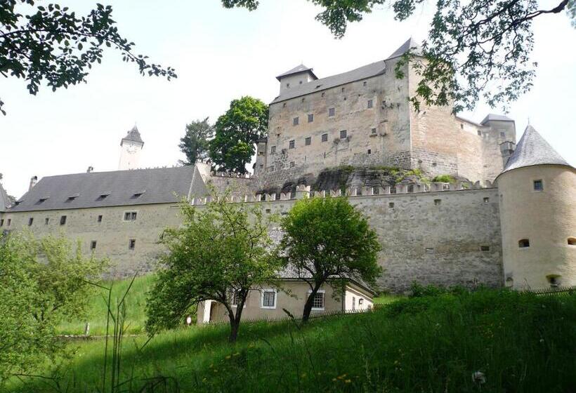 مبيت وإفطار Ferienhof Stanzl