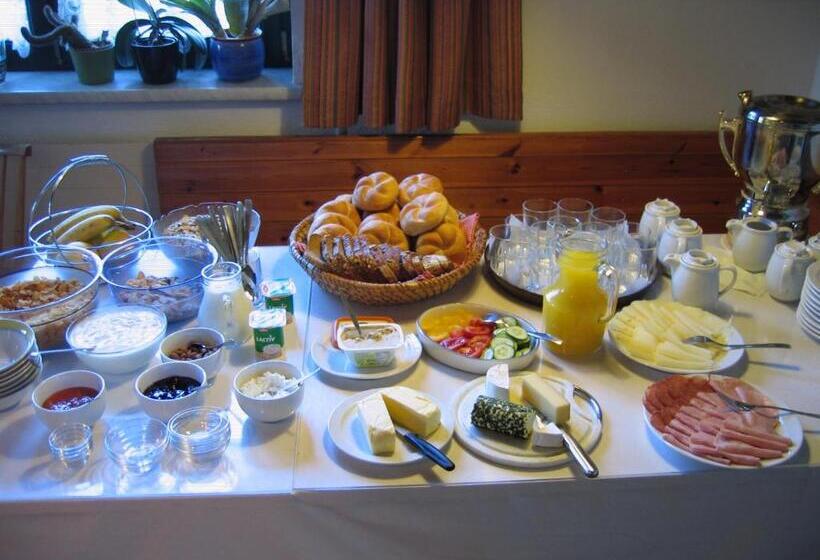 مبيت وإفطار Ferienhof Stanzl