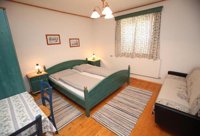 مبيت وإفطار Ferienhof Stanzl