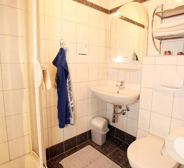 مبيت وإفطار Ferienhof Stanzl