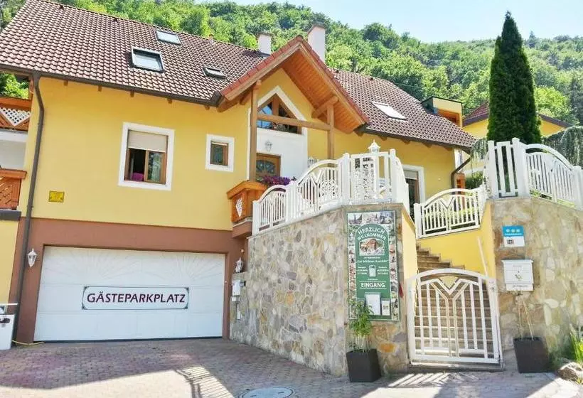ベッドアンドブレックファースト Gästehaus Zur Schönen Aussicht