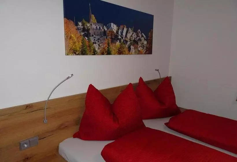 Aamiaismajoitus (B&B) Haus Höll Herta