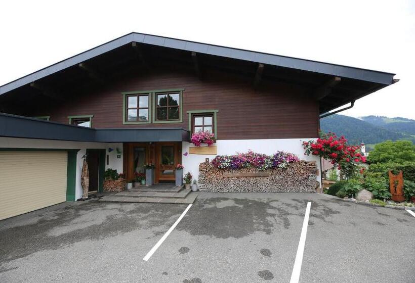 تختخواب و صبحانه Landhaus Elfi