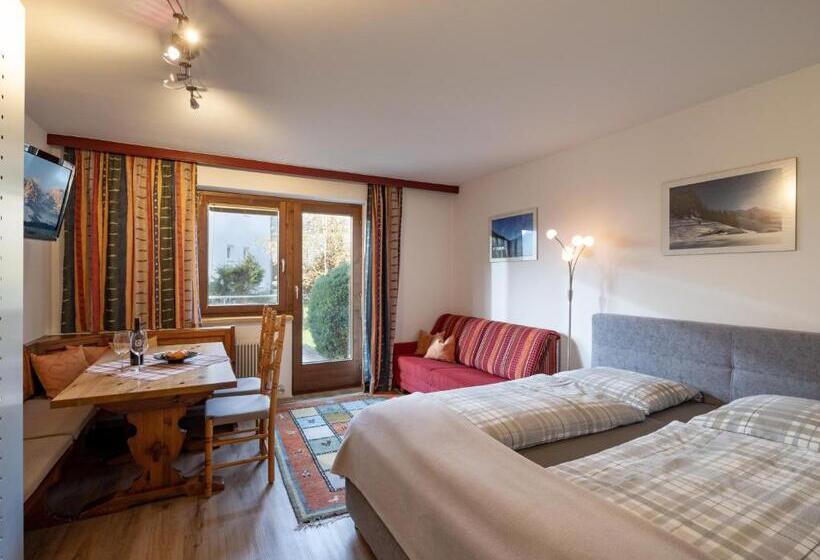 تختخواب و صبحانه Landhaus Elfi