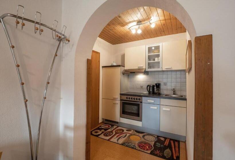 تختخواب و صبحانه Landhaus Elfi